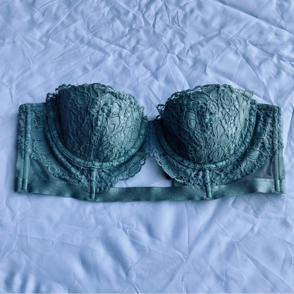 Victoria’s Secret Very Sexy Multi-way 32C - Picture 2 of 4